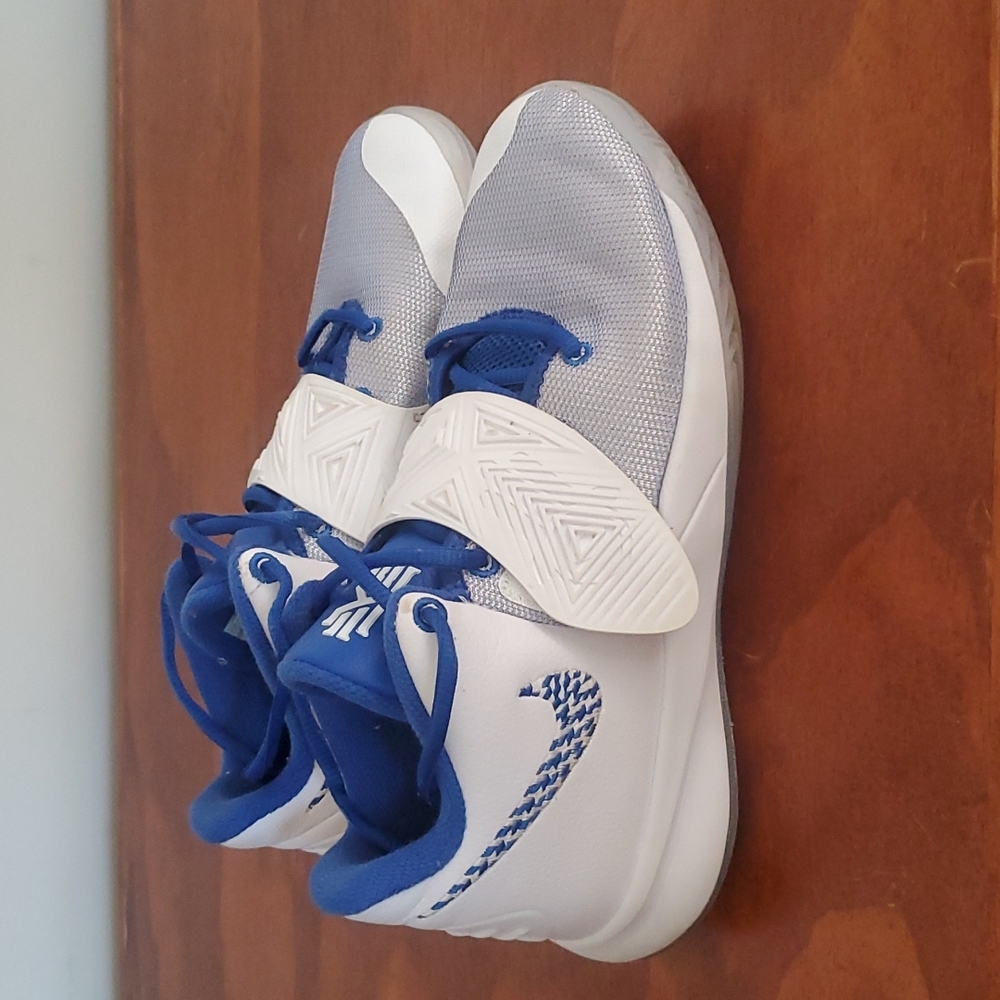 Kyrie Flytrap 3